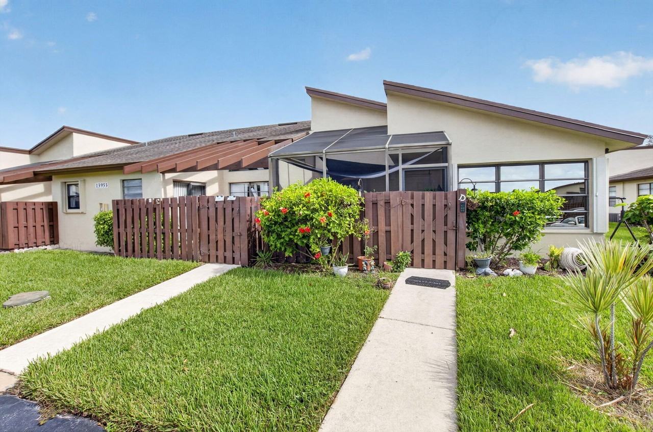 13953 Nesting Way #D - Photo 3 of 47