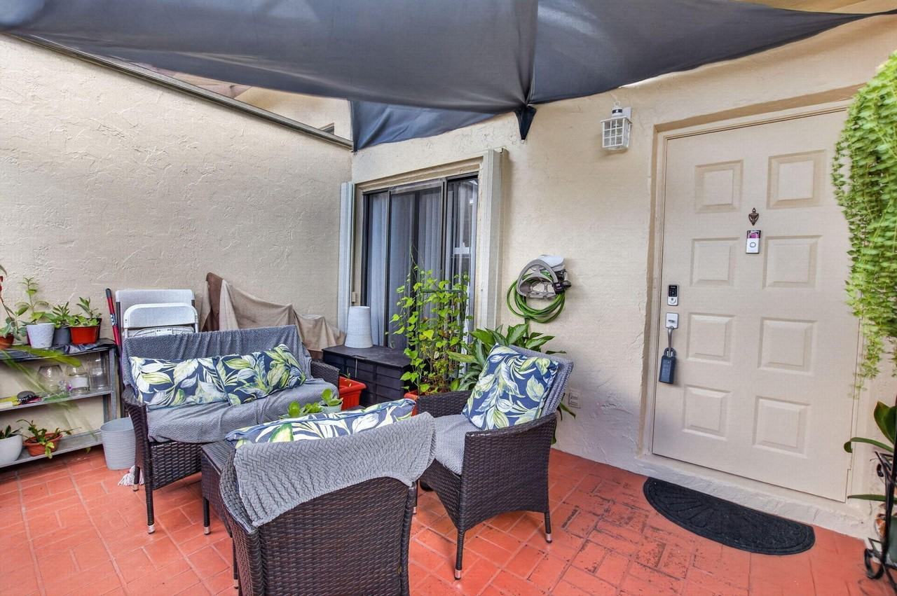 13953 Nesting Way #D - Photo 4 of 47