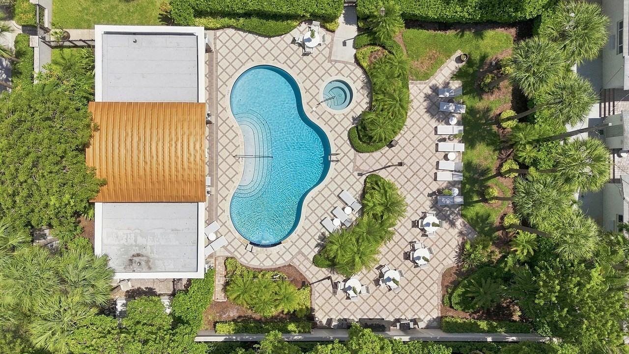 101 S Ocean Dr #501 - Photo 3 of 45