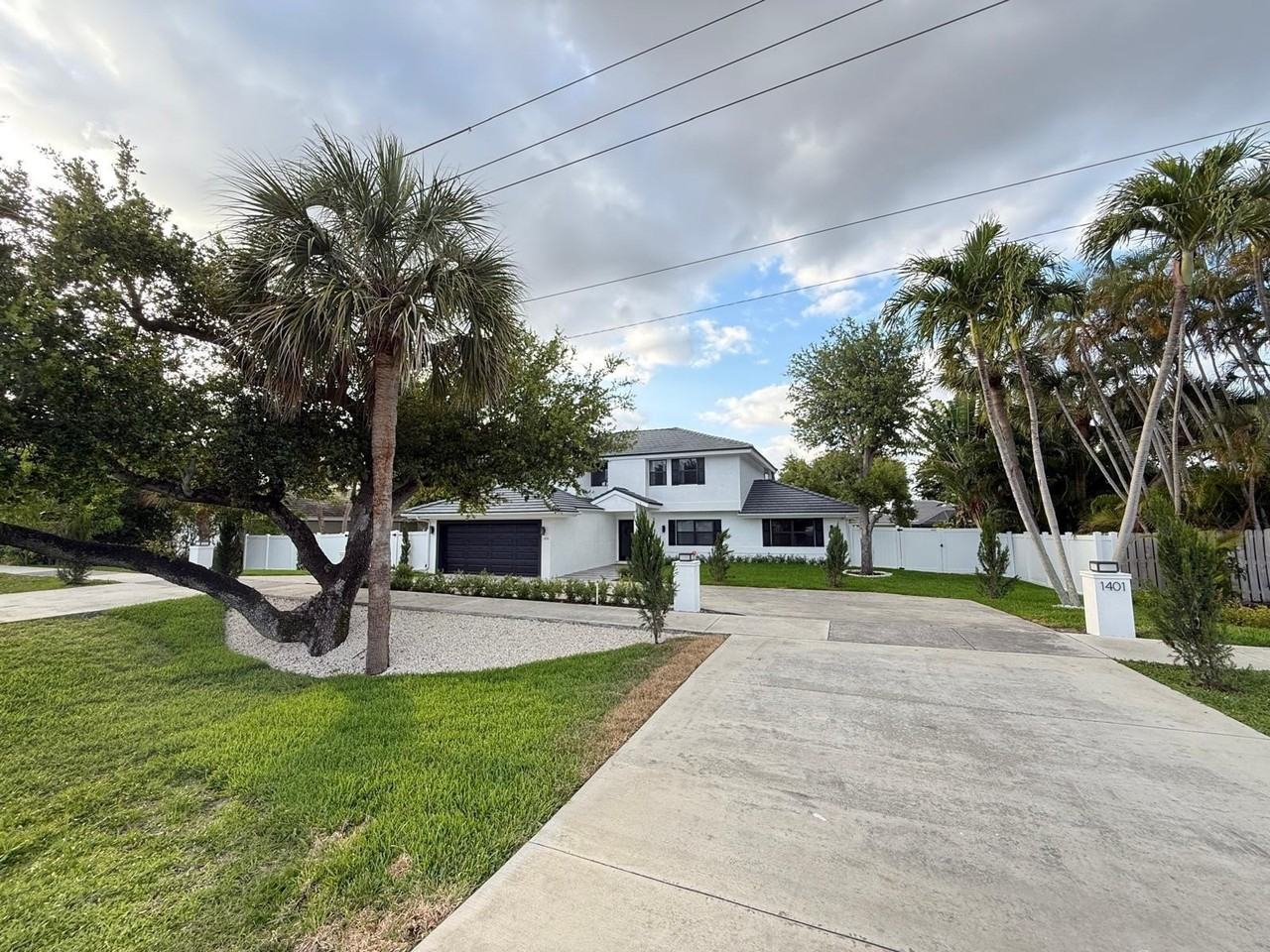 1401 Sw 18th St - Photo 3 of 42