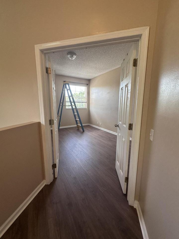 9761 Nw 2nd St - Photo 6 of 15