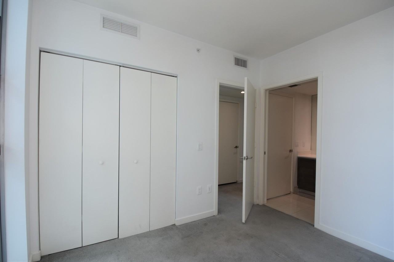 1100 S Miami Ave #2207 - Photo 2 of 50
