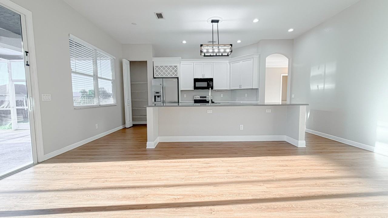 4002 Sw Jarmer Rd - Photo 7 of 22