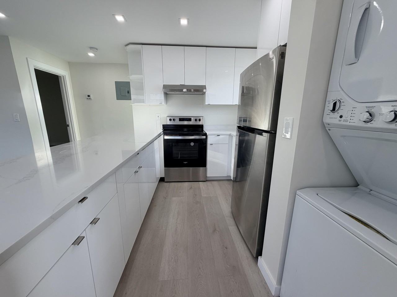 2070 Ne 56th St #1 - Photo 6 of 16