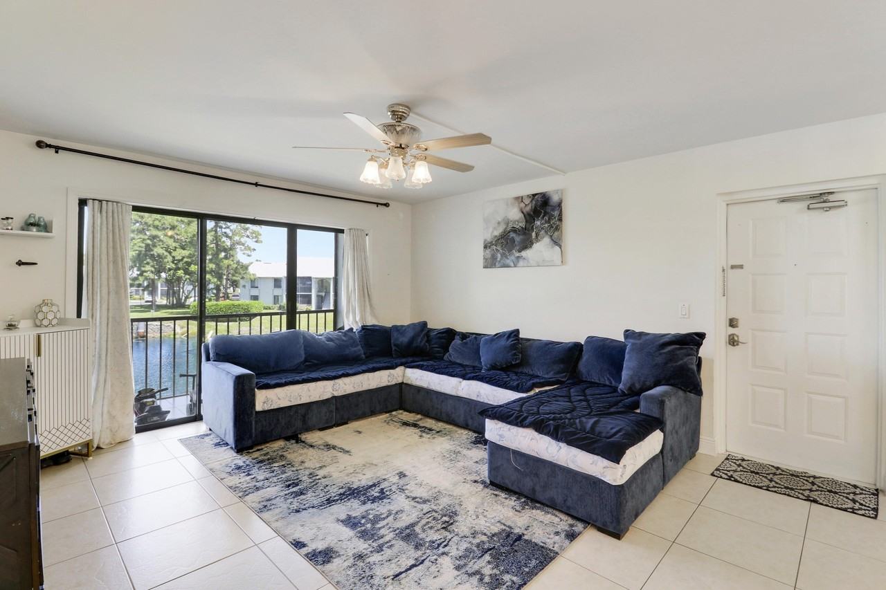 3630 Alder Dr #E2 - Photo 6 of 40