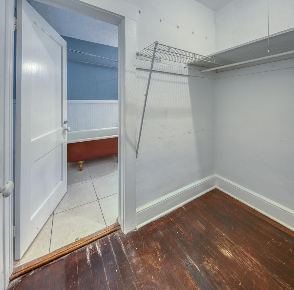 225 S K St #MAIN - Photo 6 of 16