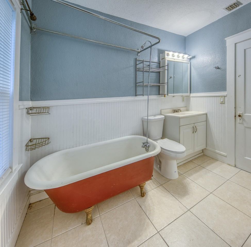225 S K St #MAIN - Photo 7 of 16