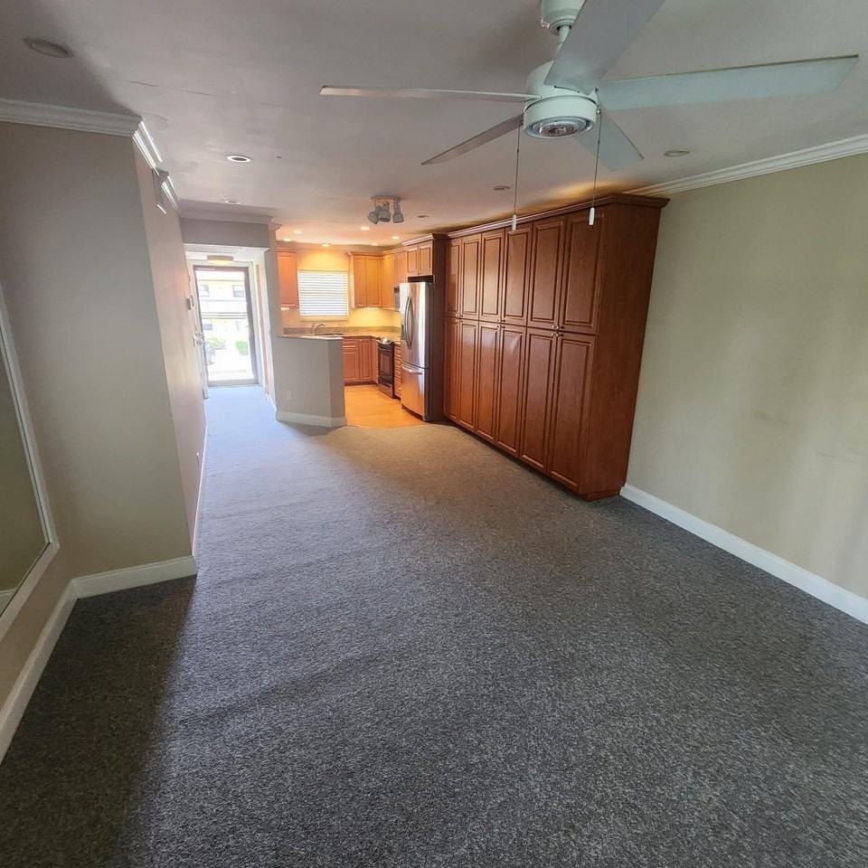 21902 Lake Forest Cir #206 - Photo 6 of 14