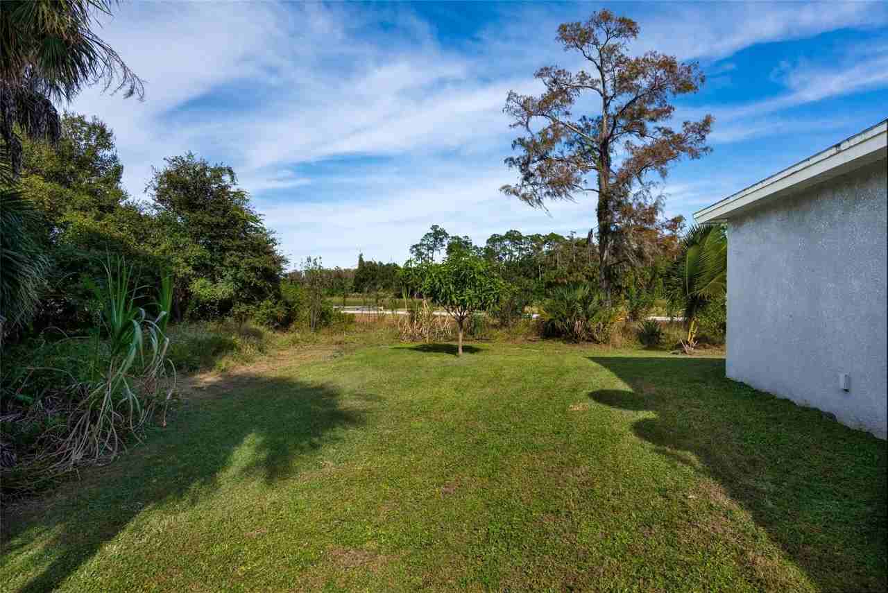 8007 Royal Ct - Photo 5 of 43