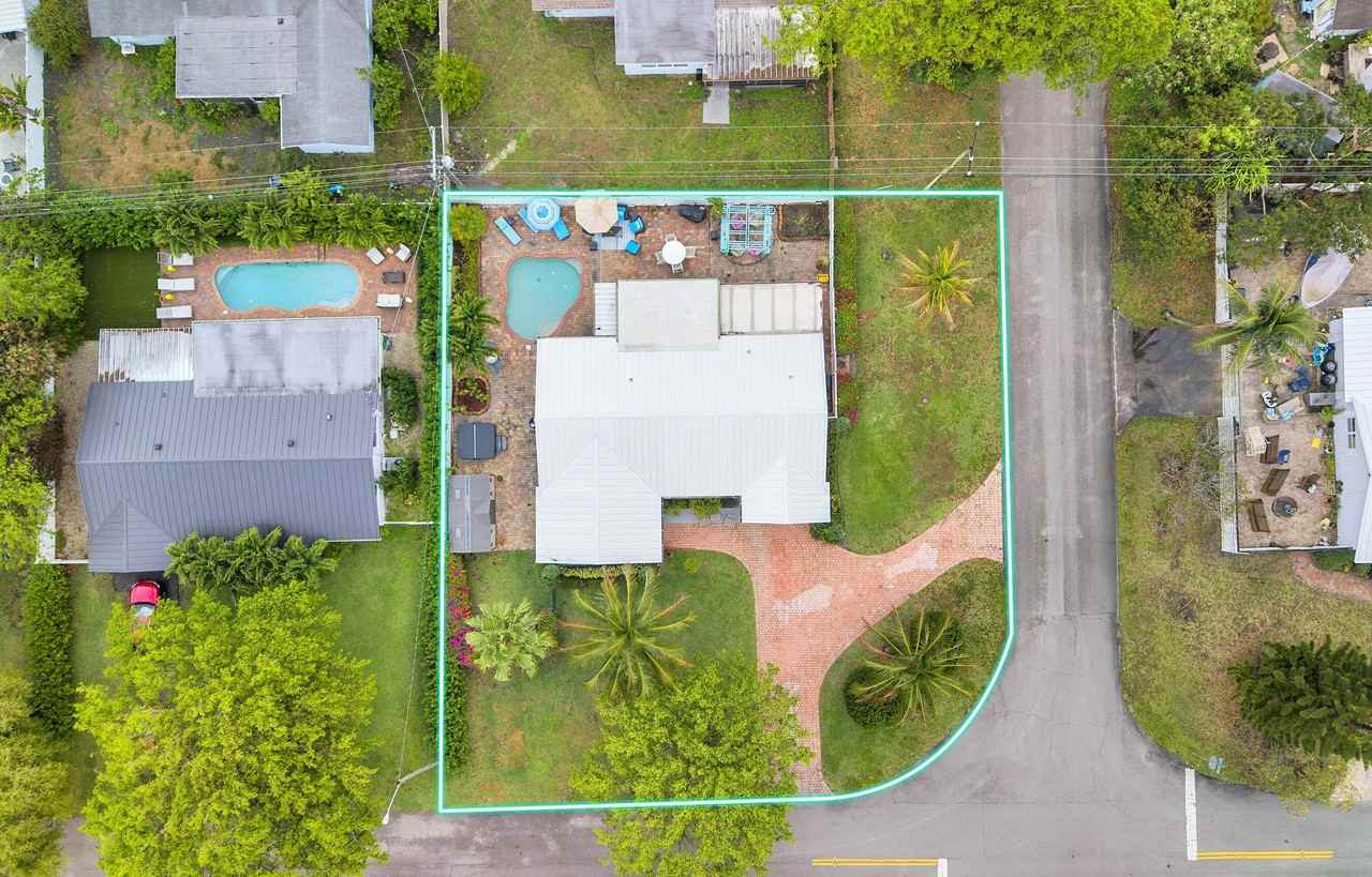 661 Eagle Cir - Photo 4 of 42