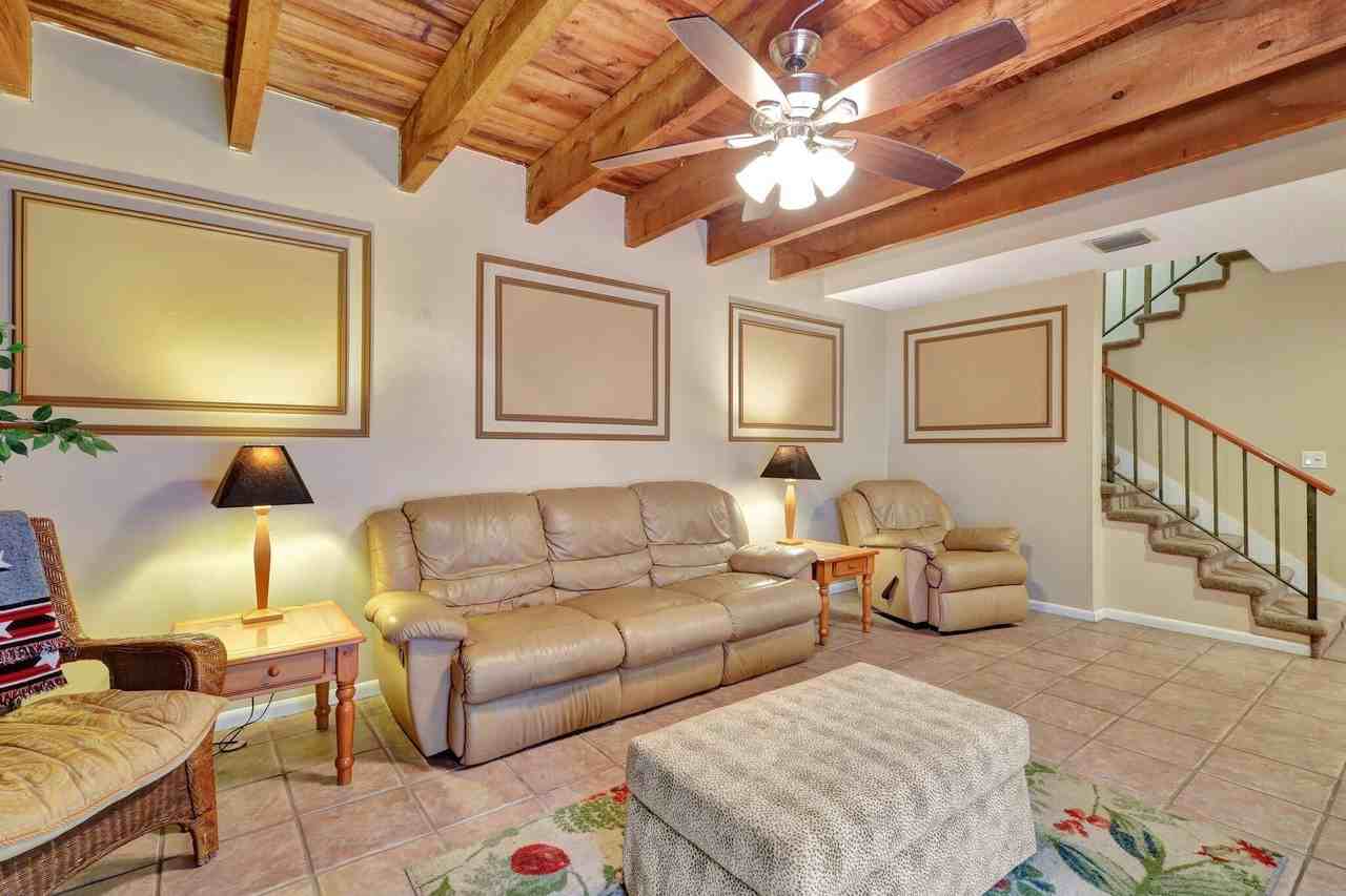 1558 Shaker Cir - Photo 5 of 27