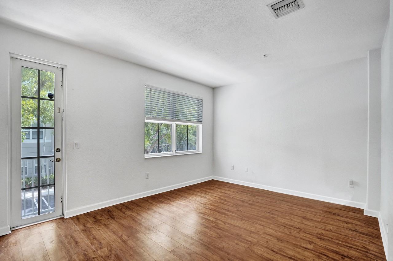 3911 Shoma Dr - Photo 3 of 44