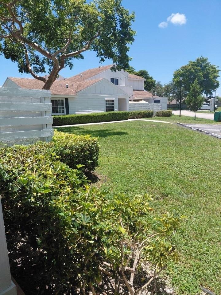 13776 Sw 149th Circle Ln #4-79 - Photo 4 of 38