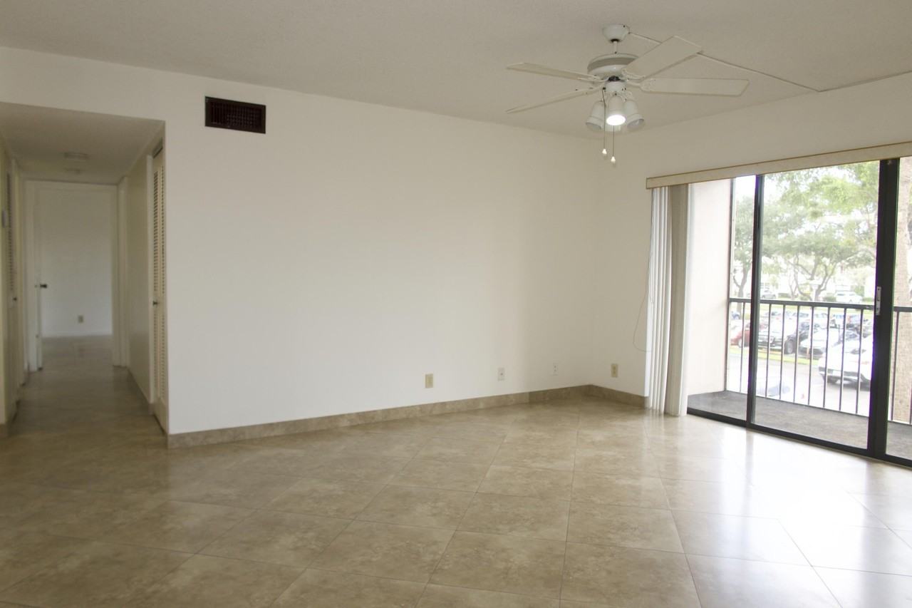 208 Foxtail Dr #D2 - Photo 5 of 40
