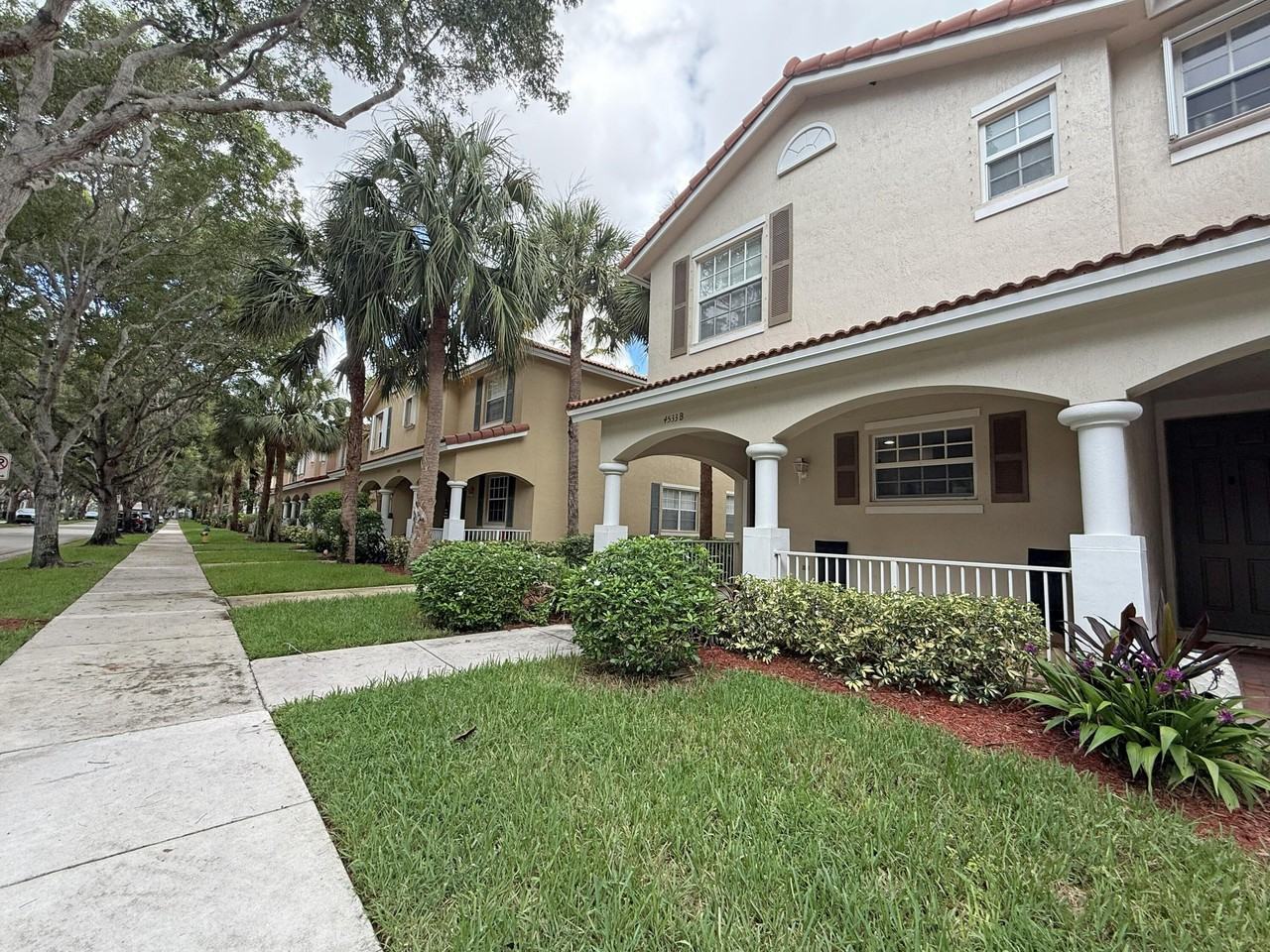 4533 Highgate Dr #B - Photo 2 of 28