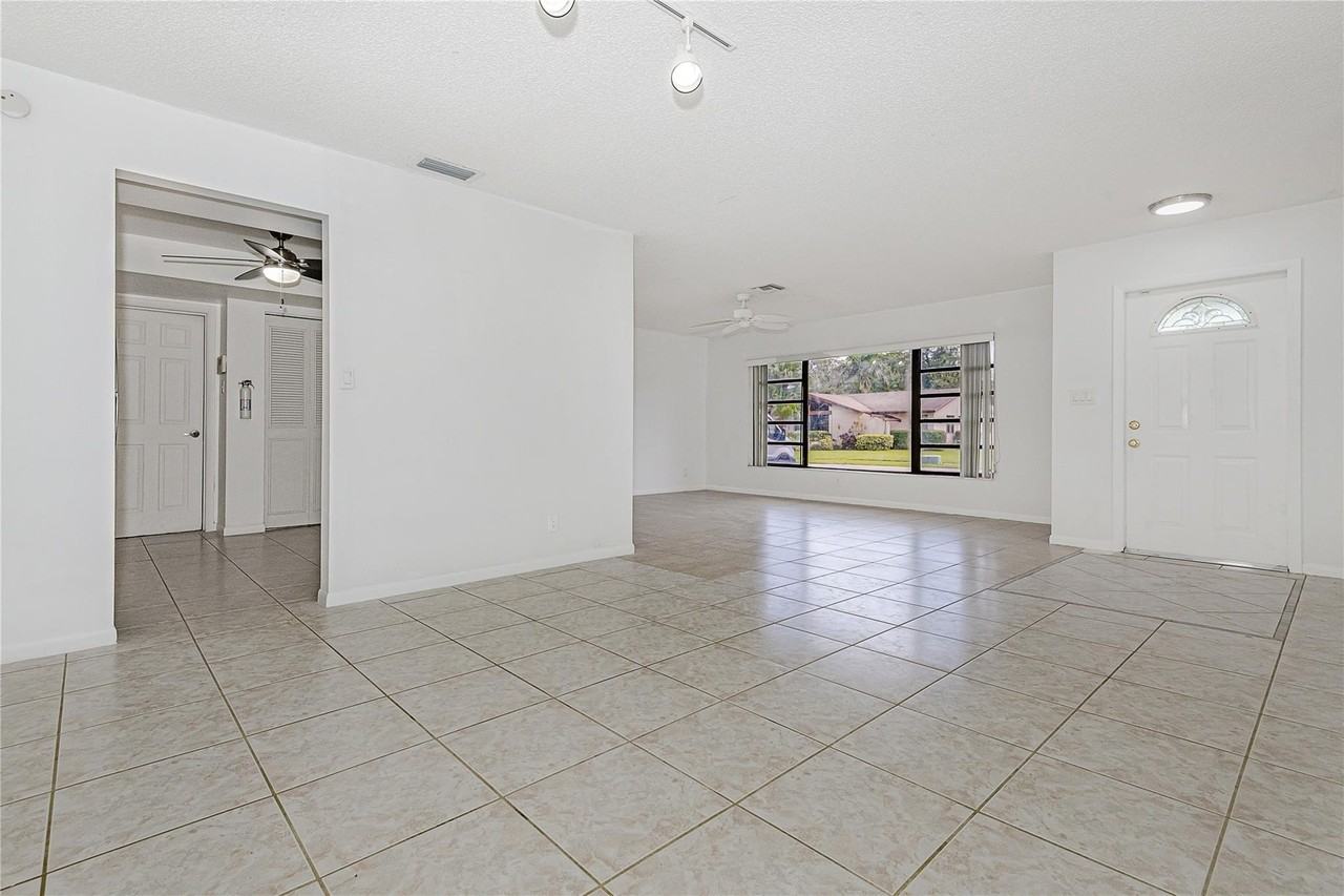2831 Nw 51st Ter - Photo 7 of 29