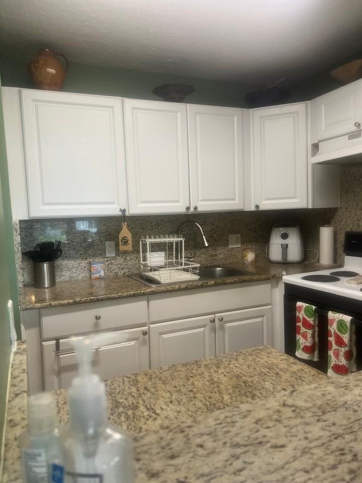 102 Sheffield E #102 - Photo 3 of 9