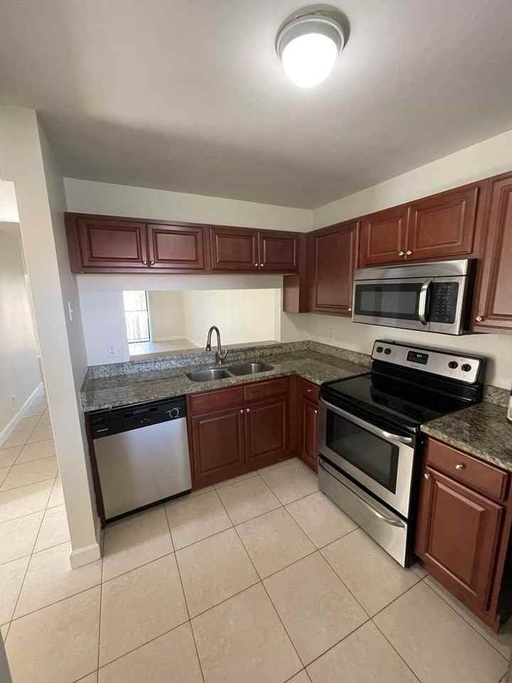 6844 Palmetto Cir S #201 - Photo 6 of 13