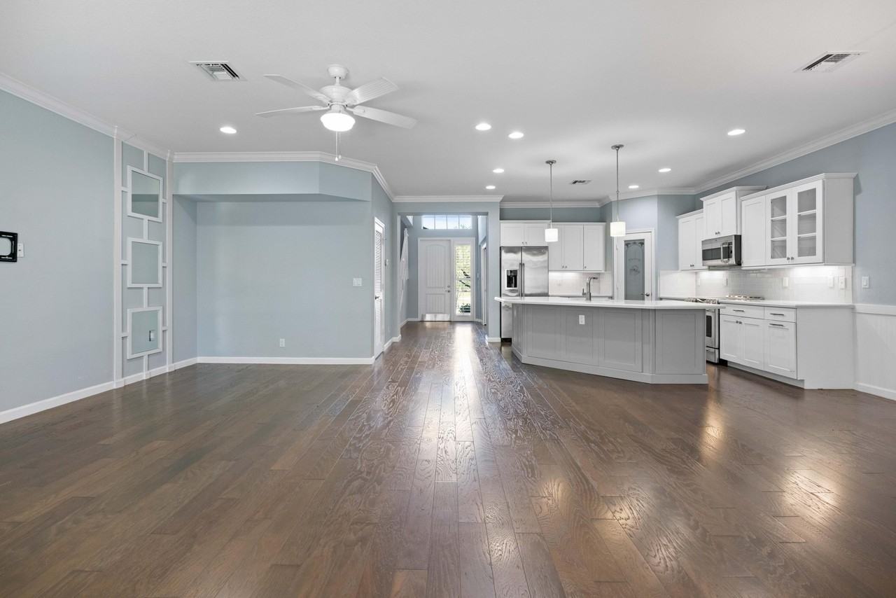 7018 Limestone Cay Rd - Photo 6 of 48