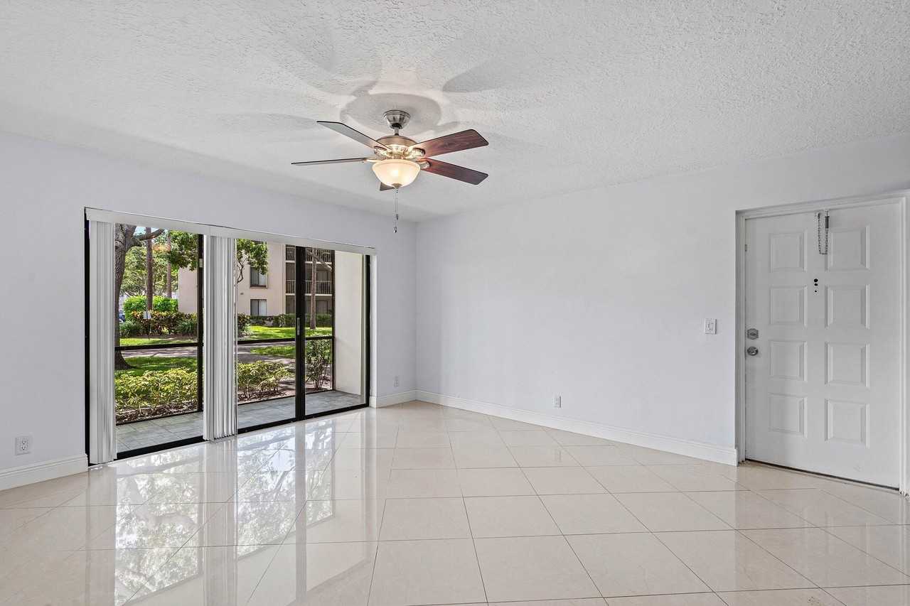 204 Foxtail Dr #F1 - Photo 4 of 24