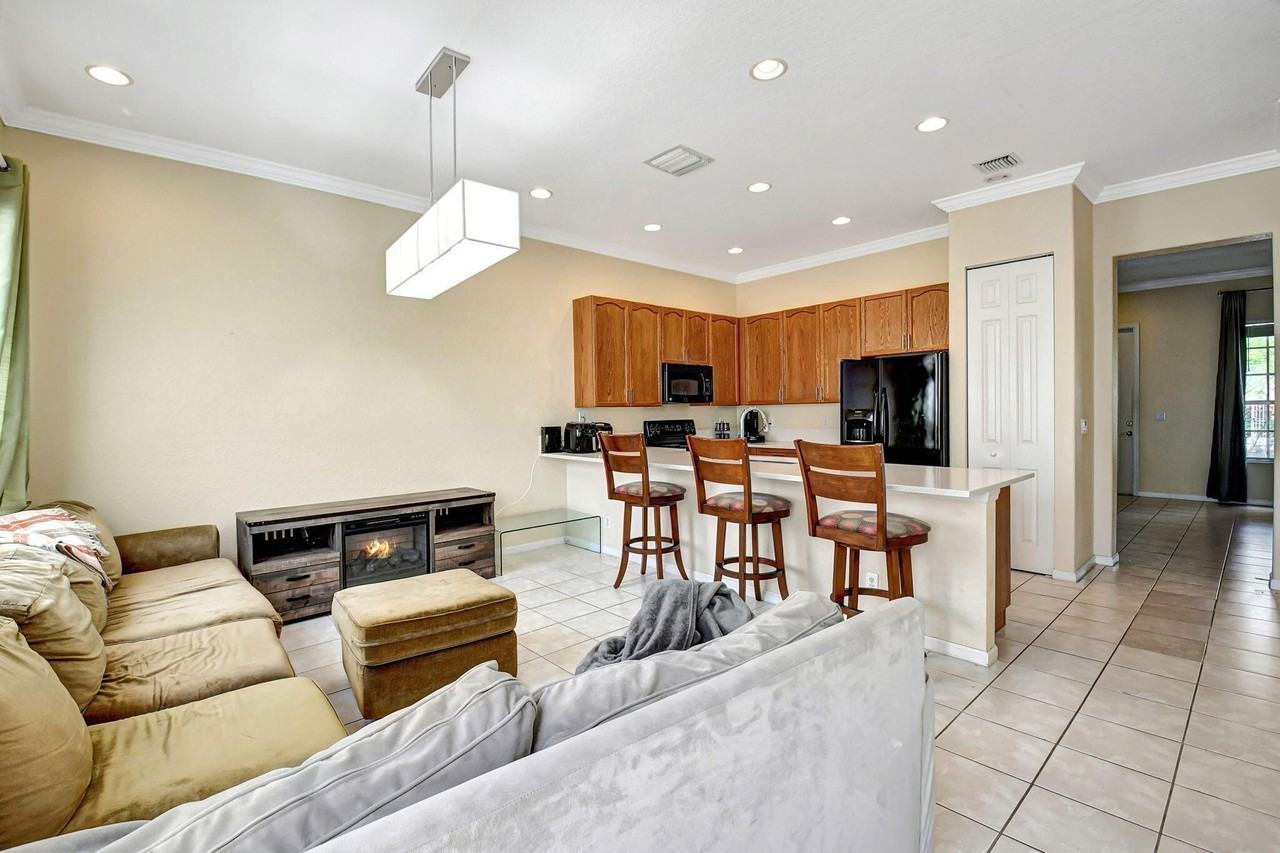608 Nw 25th Ave - Photo 6 of 36