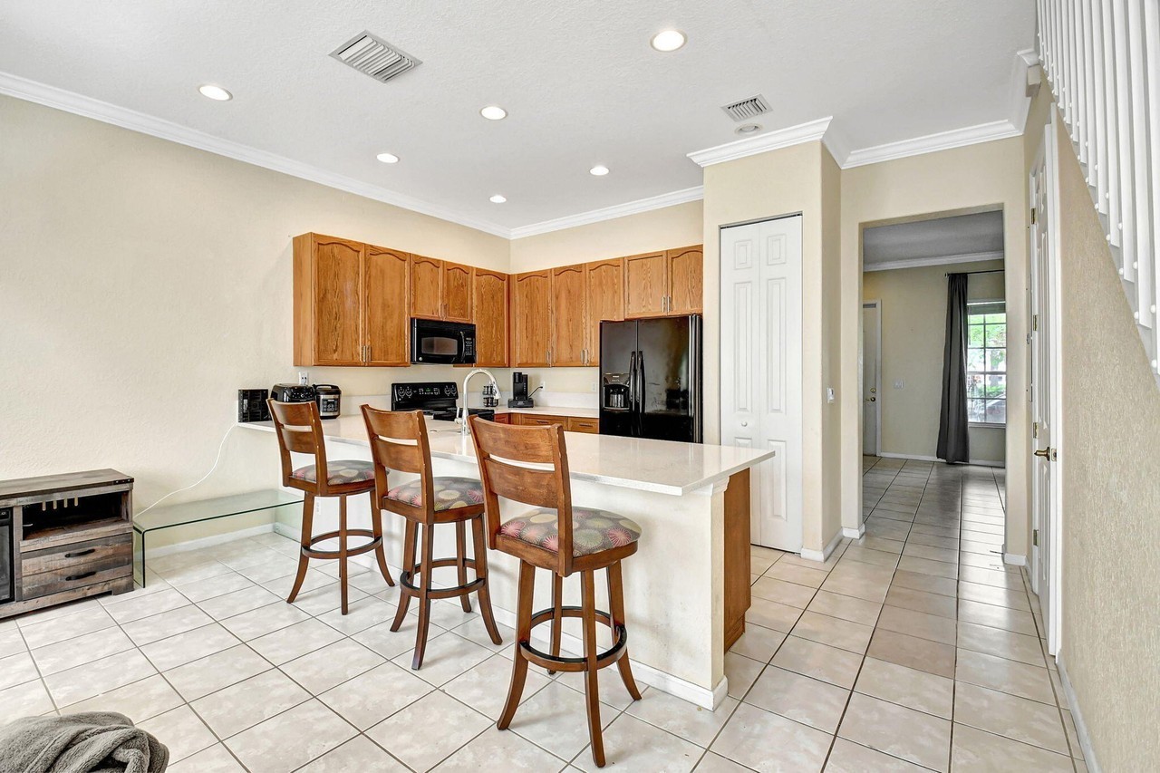 608 Nw 25th Ave - Photo 7 of 36