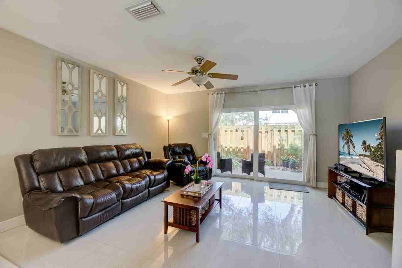 2900 Dorchester Ln #2900 - Photo 6 of 39