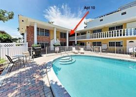 featured image of 3226 Ne 12th St #10