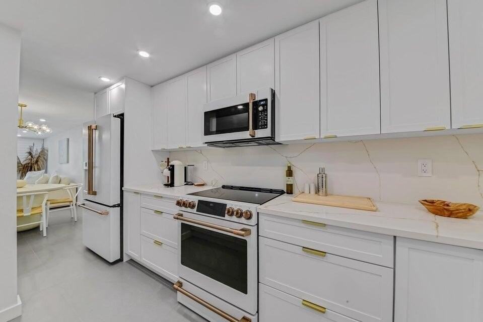 765 Jeffery St #101 - Photo 3 of 30