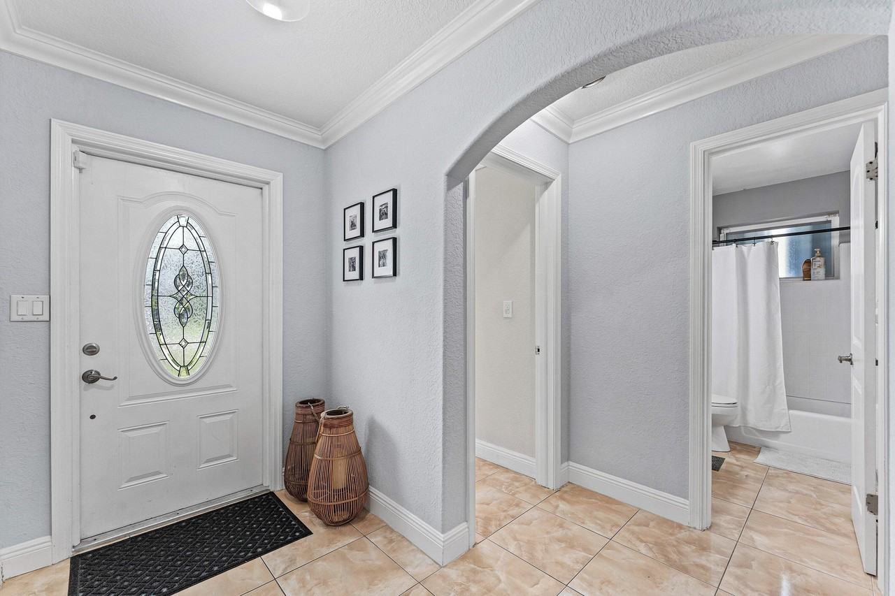 4481 Sw 37th Ave - Photo 4 of 31