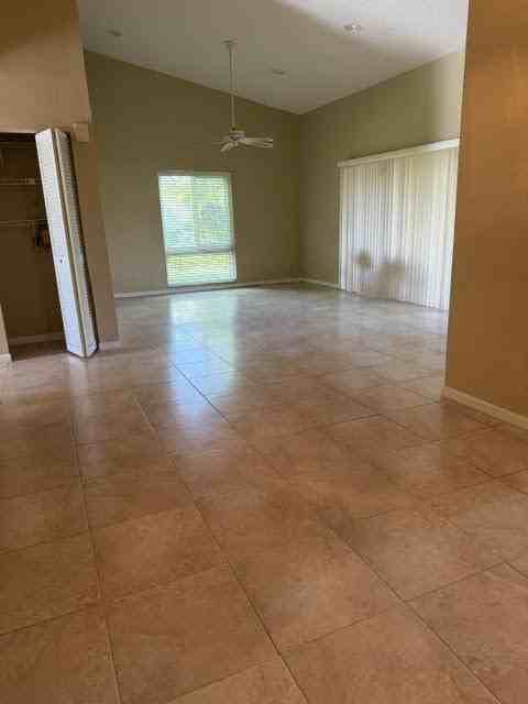 728 Lago Rd - Photo 4 of 9