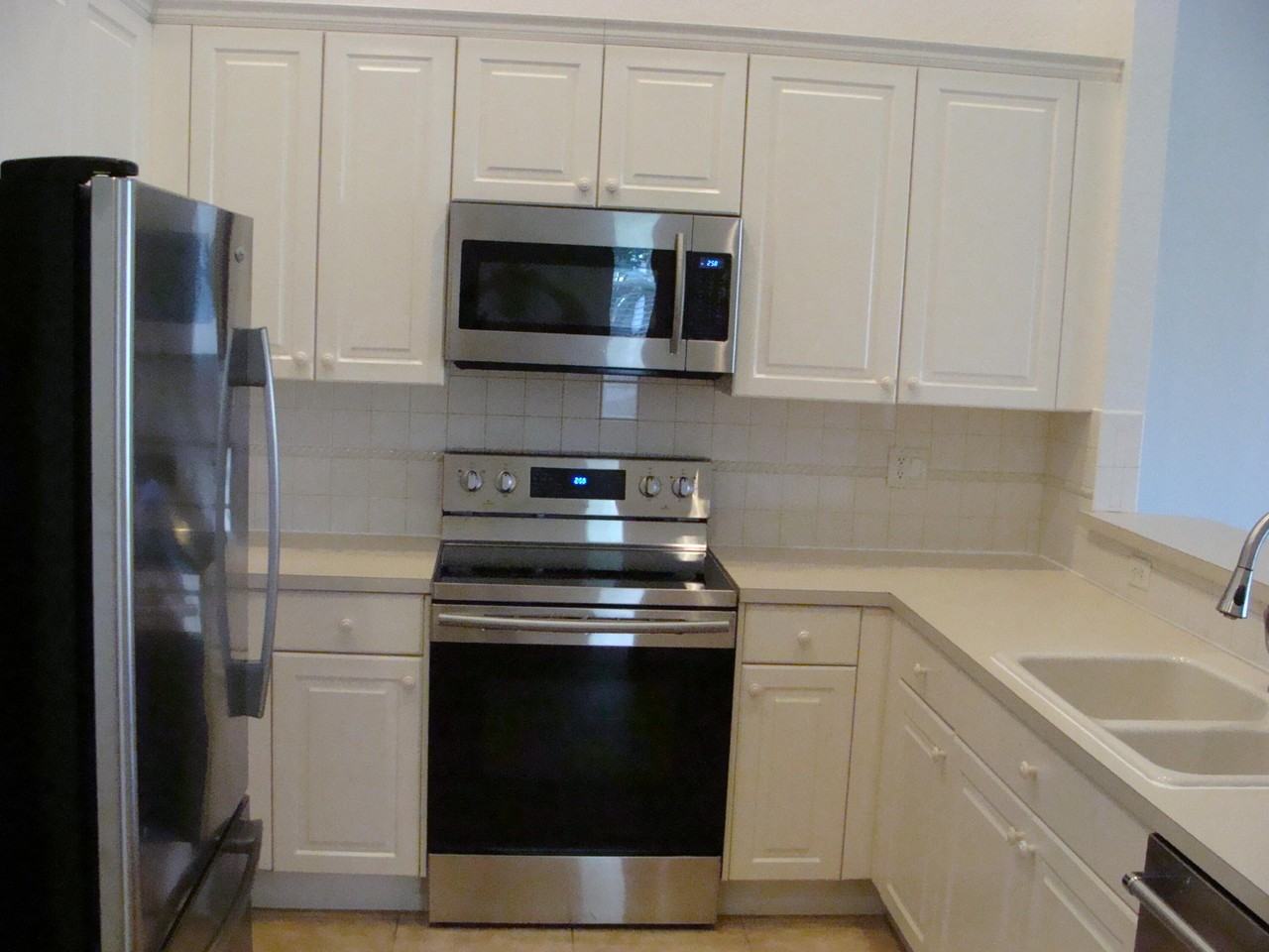 369 W Coral Trace Cir - Photo 2 of 16