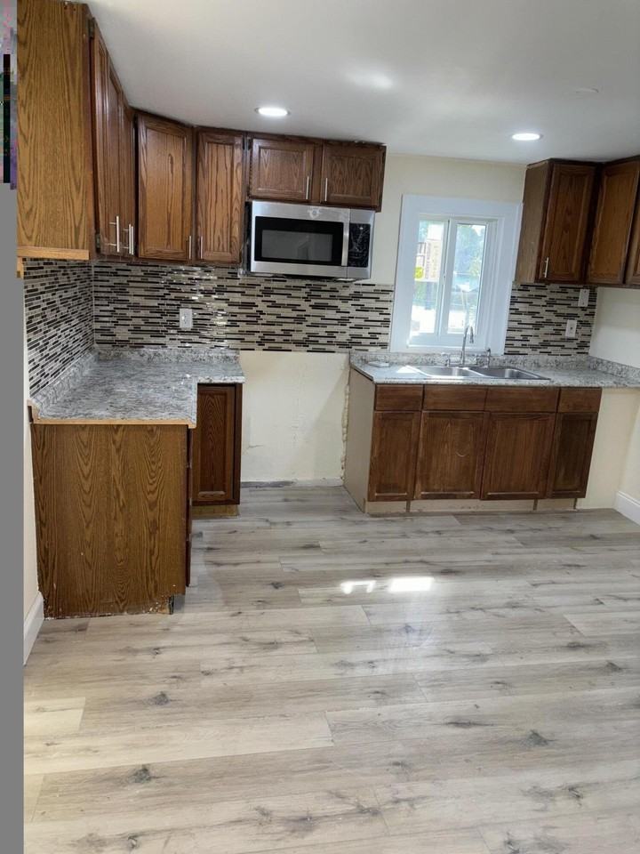 1717 Linwood Ave - Photo 3 of 8