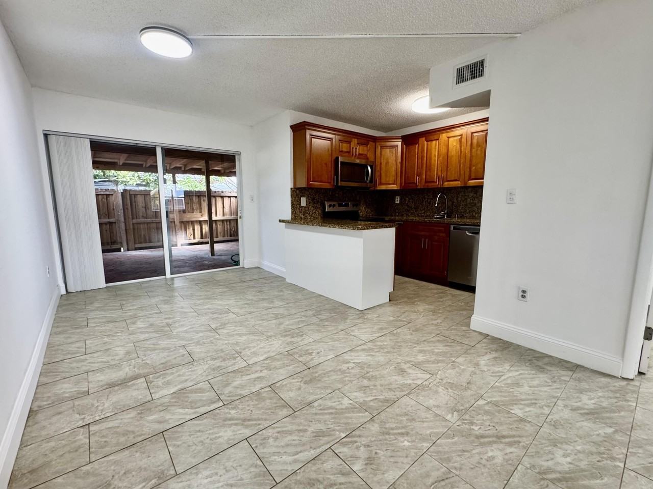 3662 Sw 59th Ave #2 - Photo 4 of 17