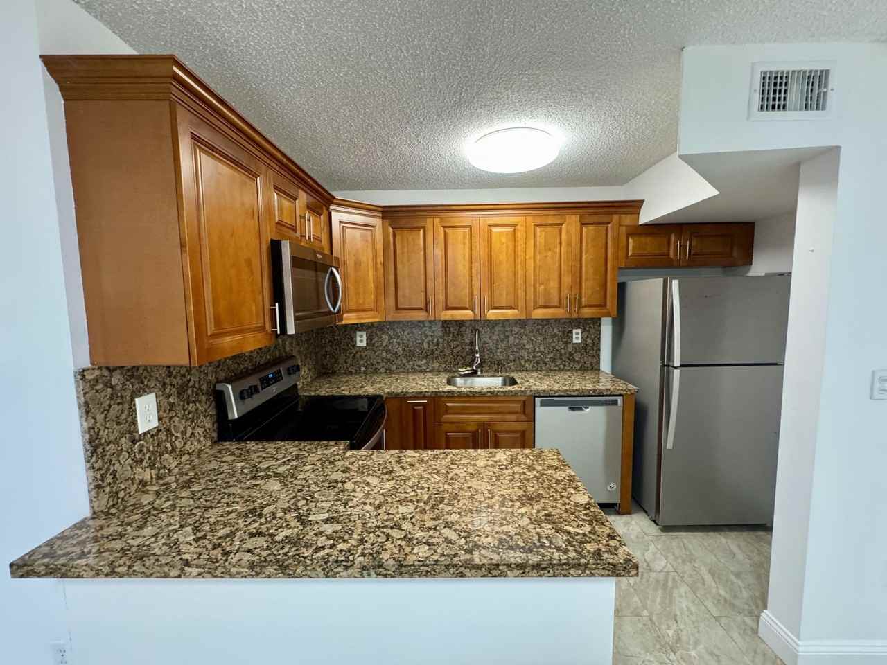 3662 Sw 59th Ave #2 - Photo 6 of 17