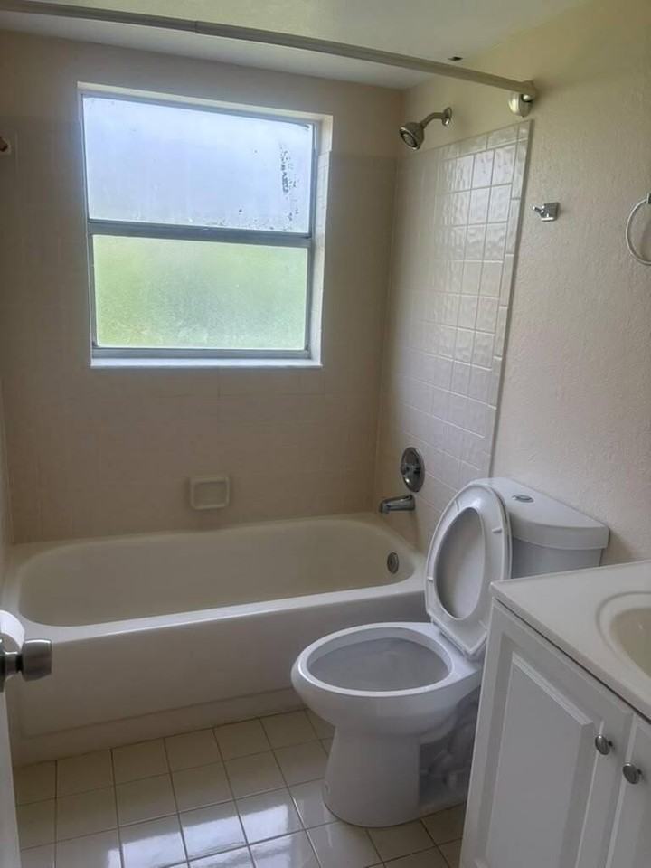 9980 Twin Lakes Dr #35C - Photo 5 of 5