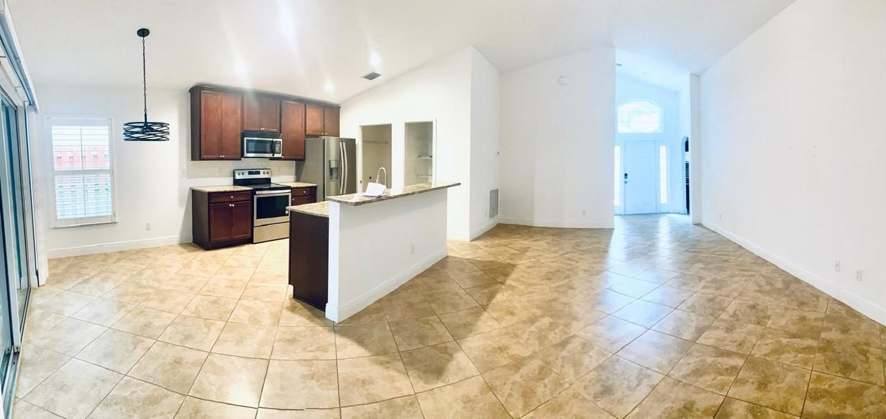 9553 Sea Spray Dr - Photo 3 of 13