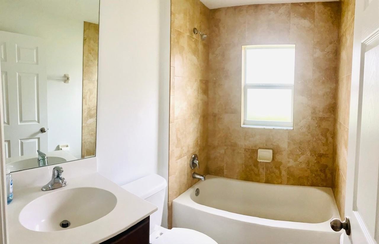 9553 Sea Spray Dr - Photo 6 of 13