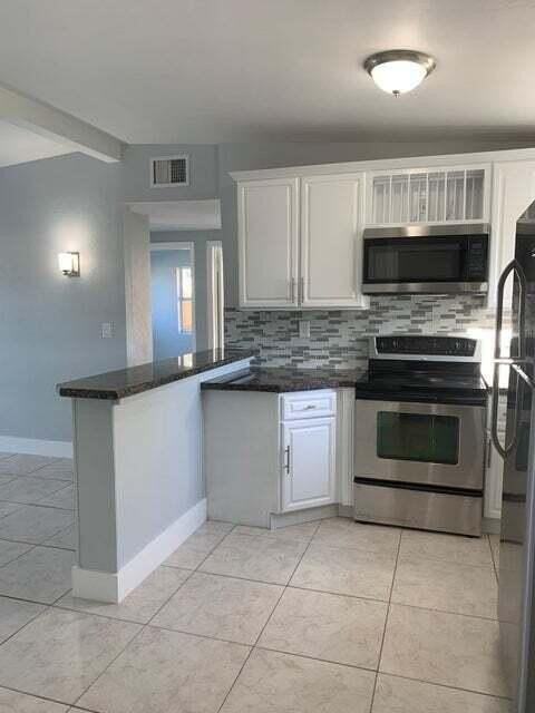 5672 Purdy Ln - Photo 4 of 15