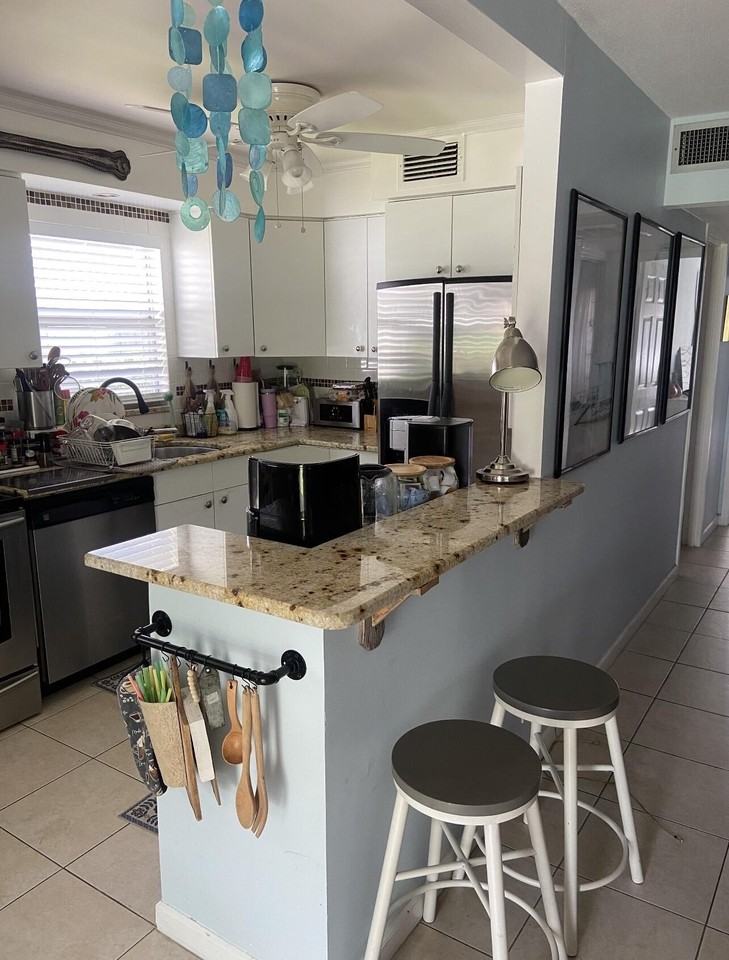 208 Valencia I - Photo 5 of 23