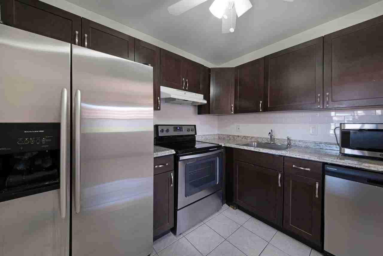 274 Seville L - Photo 6 of 28