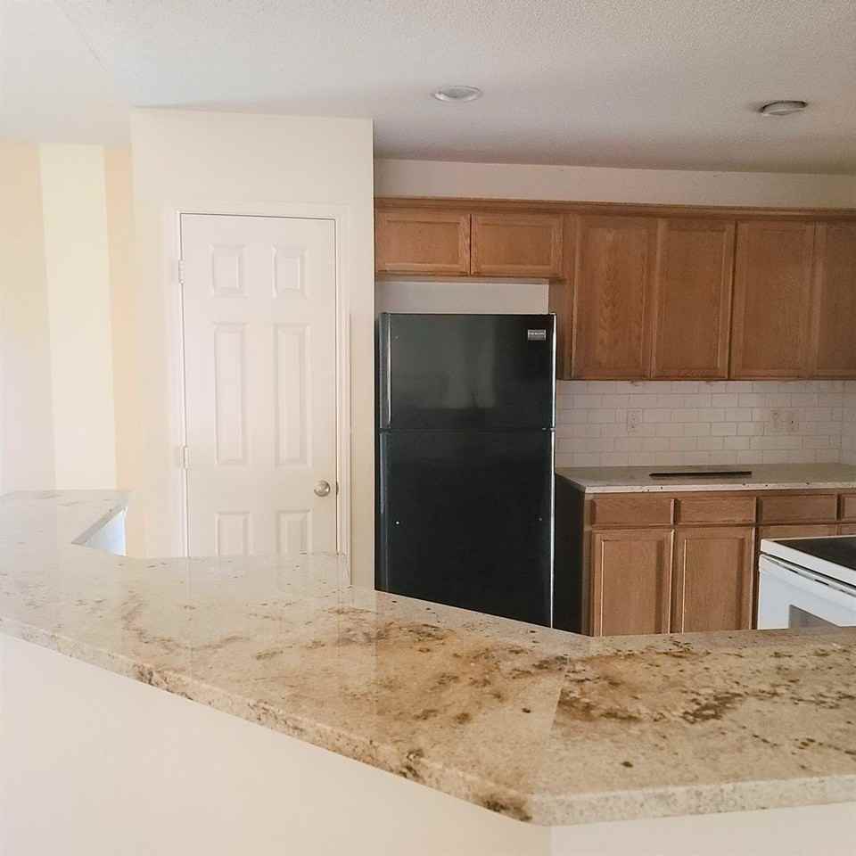 4150 Green Meadow Dr - Photo 5 of 15