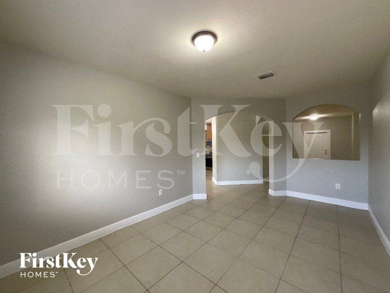 20443 Swstreet - Photo 4 of 15