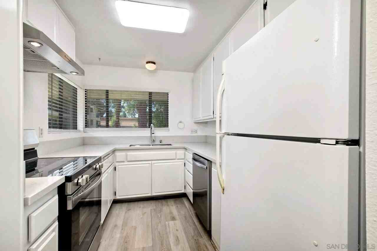 17637 Pomerado Rd #223 - Photo 4 of 27