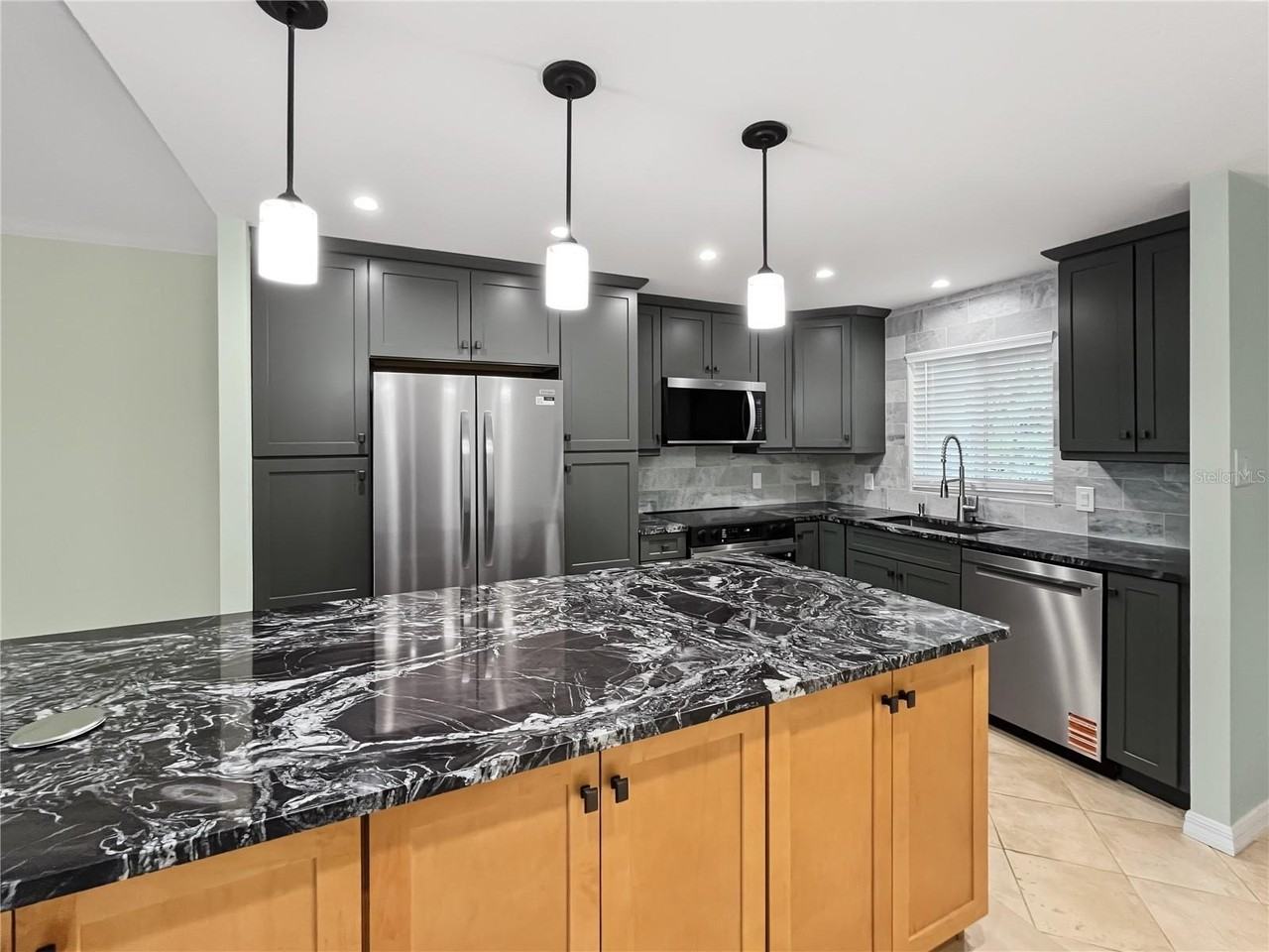 6470 Hollywood Blvd #104 - Photo 5 of 16