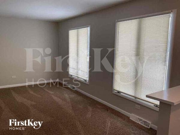 17808 State Line Ave - Photo 2 of 10