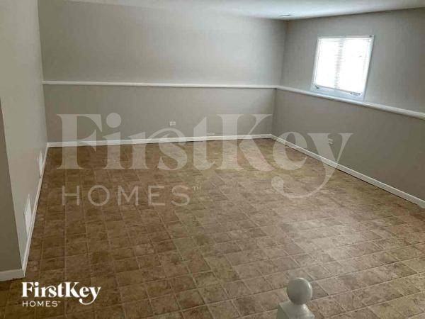 17808 State Line Ave - Photo 3 of 10
