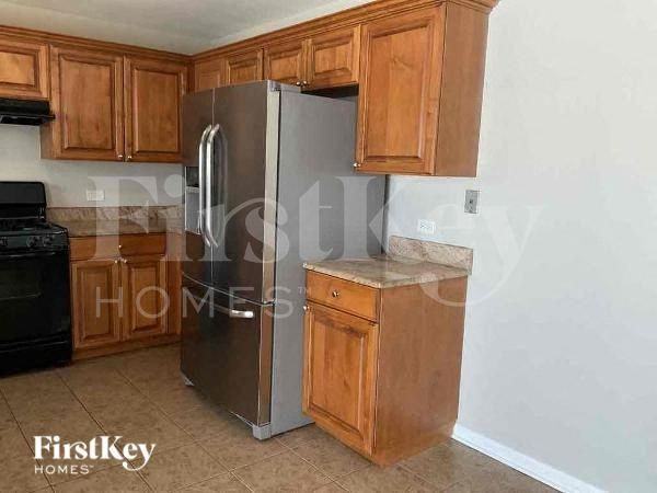 17808 State Line Ave - Photo 4 of 10