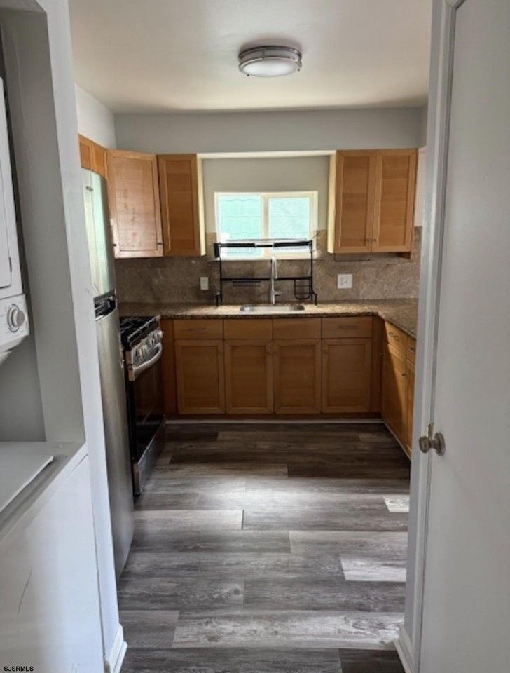 2509 Arctic Ave - Photo 7 of 19