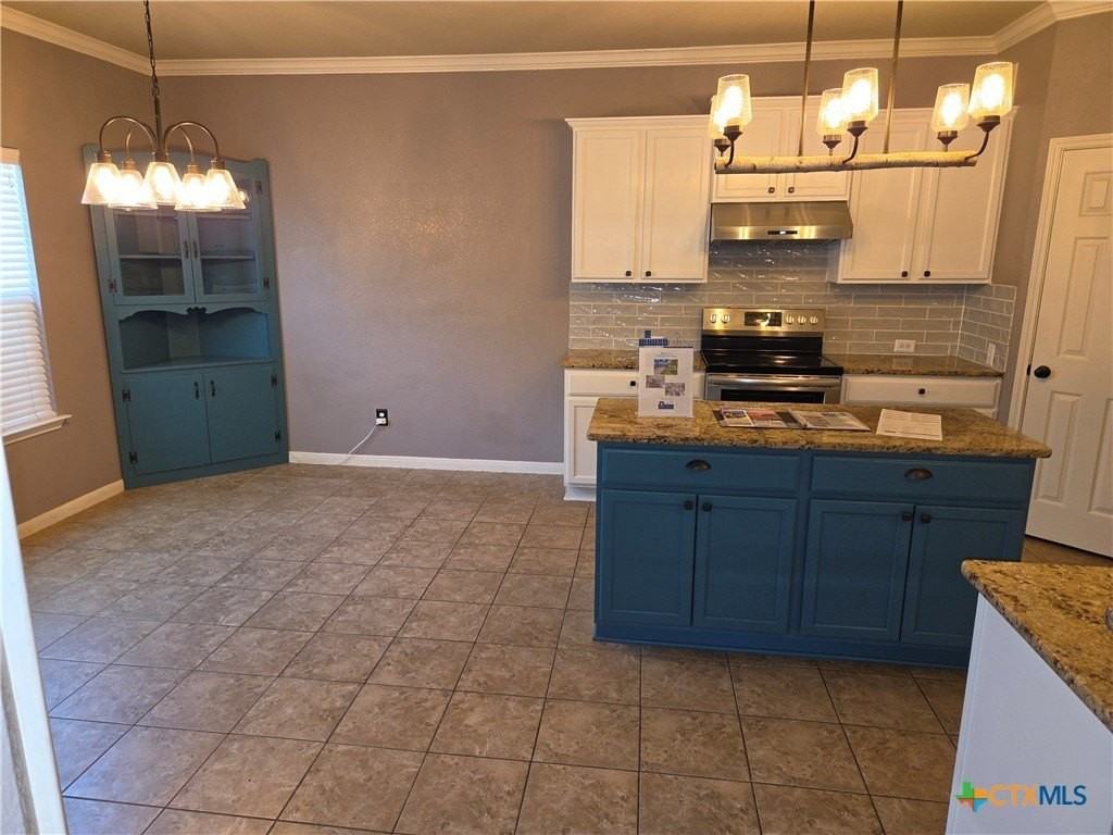6138 Fair Hill Dr - Photo 4 of 13